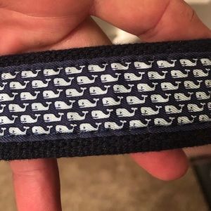 Vineyard vines belt